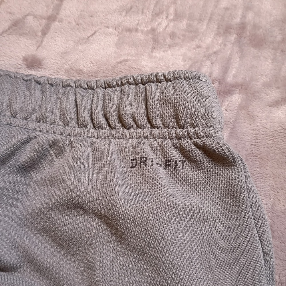 Nike Dri-FIT Therma Tapered Training Joggers Grey AJ4454-065 Mens 2XL XXL - Picture 9 of 9